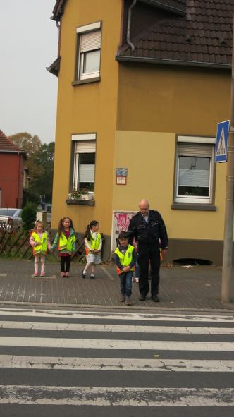Schulweg 8