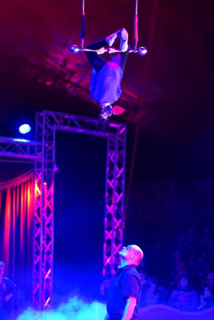 Zirkus 19